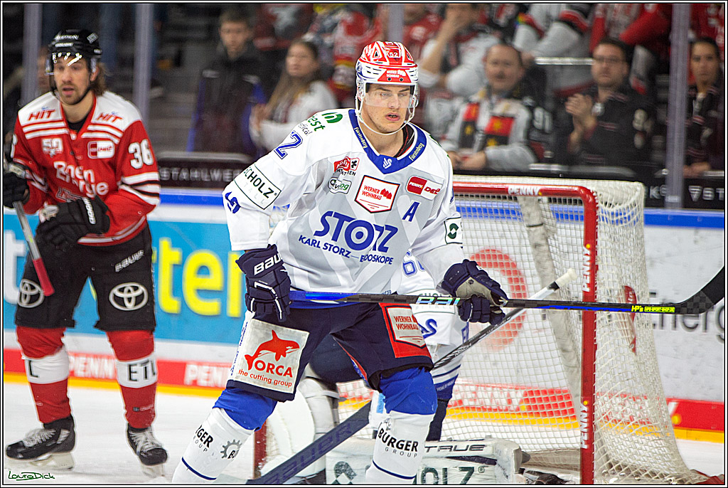 PENNY DEL; Koelner Haie- Schwenninger Wild Wings; Koeln, 06.12.2022